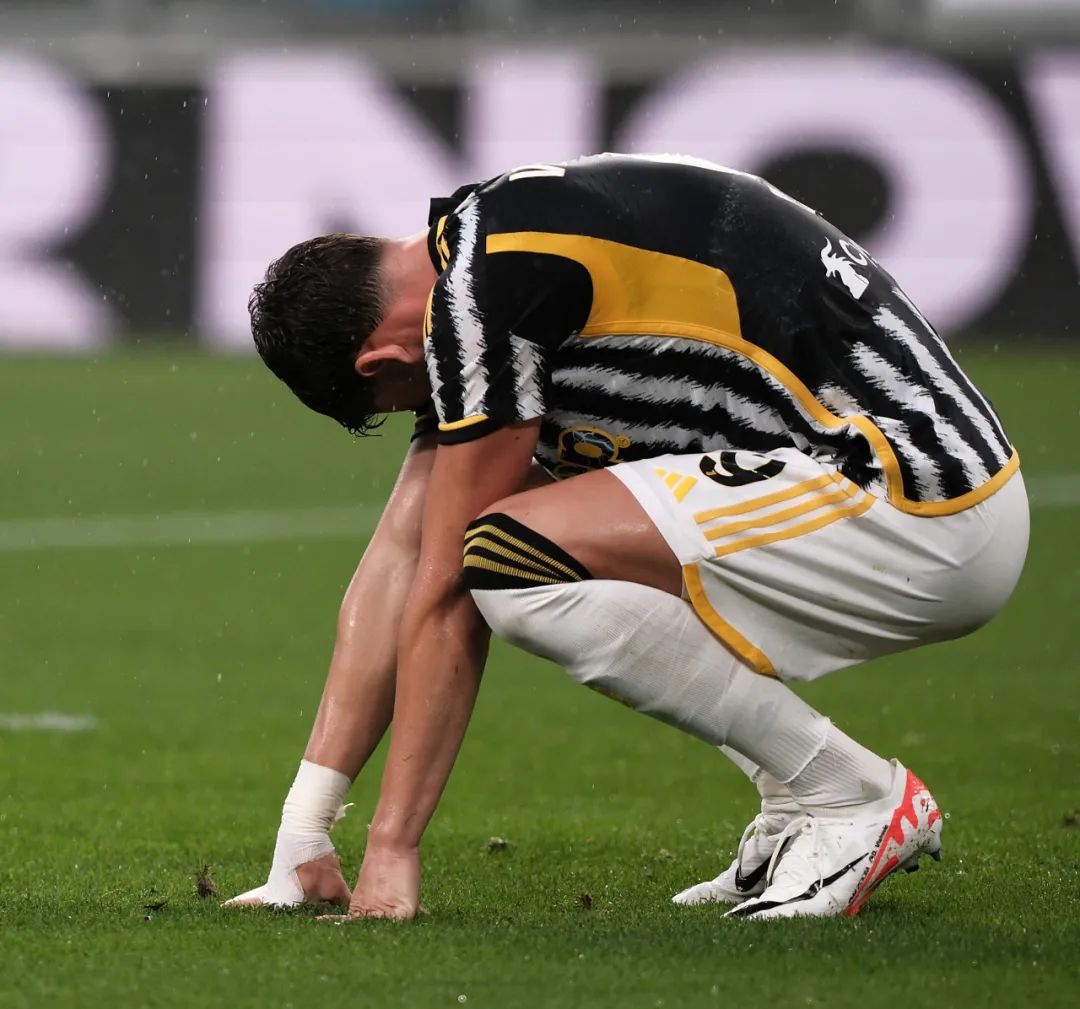 范德贝克 范德贝克