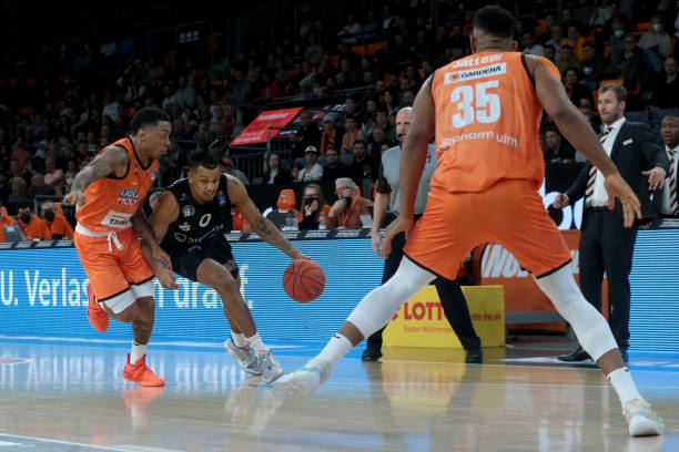 在客场迎战 在客场迎战