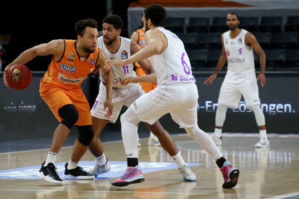 占据场面优 占据场面优